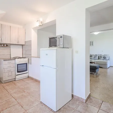 Apartment Marlera With Sea View *