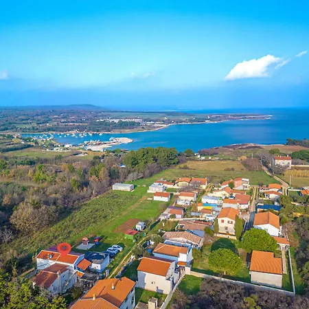 Apartment Marlera With Sea View *