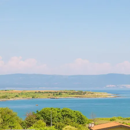 Apartment Marlera With Sea View *