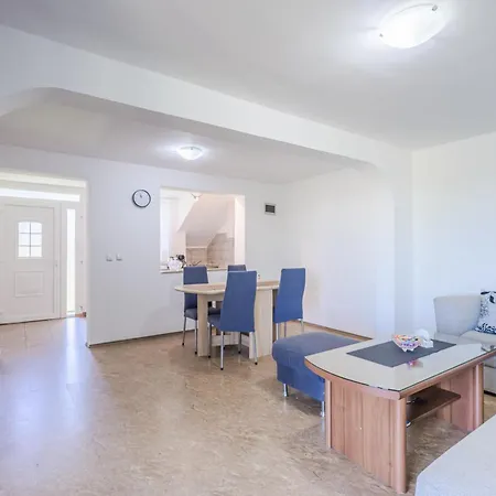 Marlera With Sea View Apartment *