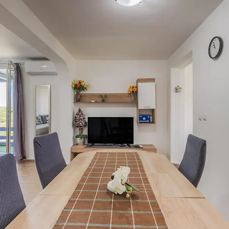 Apartment Marlera With Sea View Liznjan